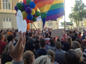To Russia with Love demonstration foran Den Russiske Ambassade den 20. august 2013